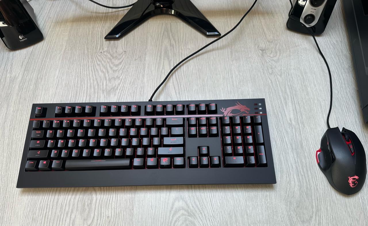 CompleteSet/GamingPC/AMD Ryzen5/16GBram/Windows11/