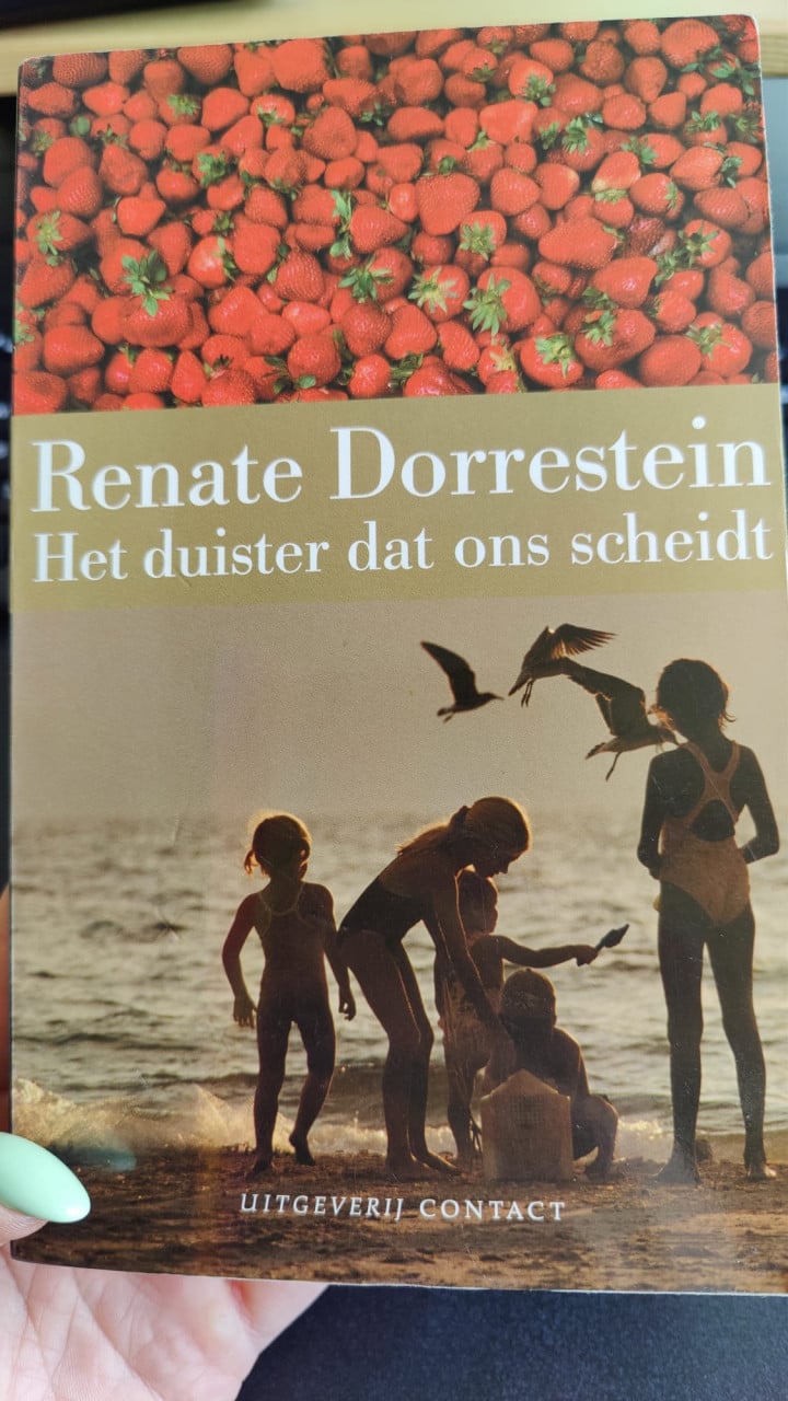 Boeken bundel volwassenen met o.a. Marion Pauw, Carry Slee en Connie Palmen
