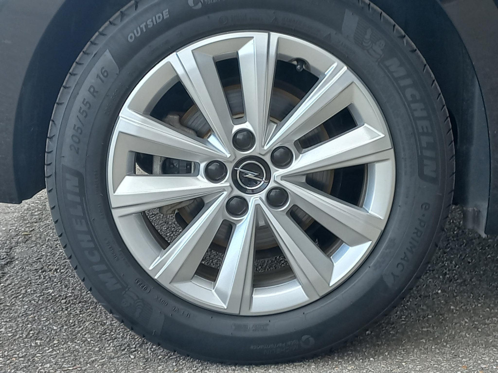 Opel Astra 1.2 edition 110pk | navi | climate | pdc | lmv |