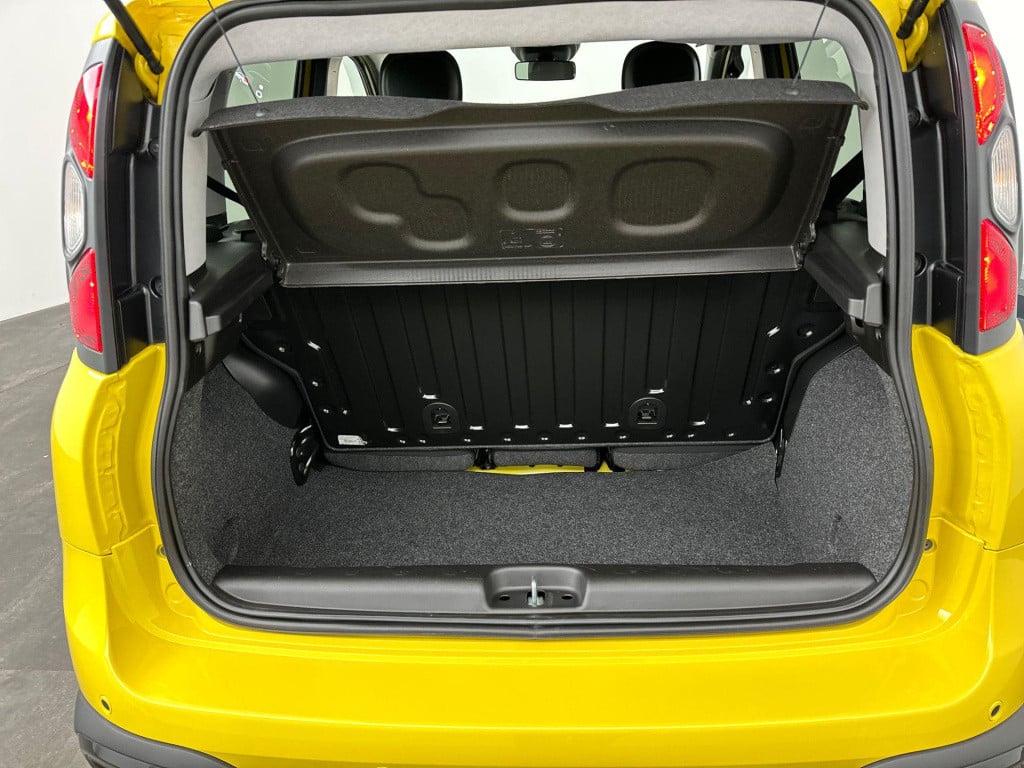 Fiat Panda 1.0 hybrid pandina | parkeersensoren | apple carplay & android a