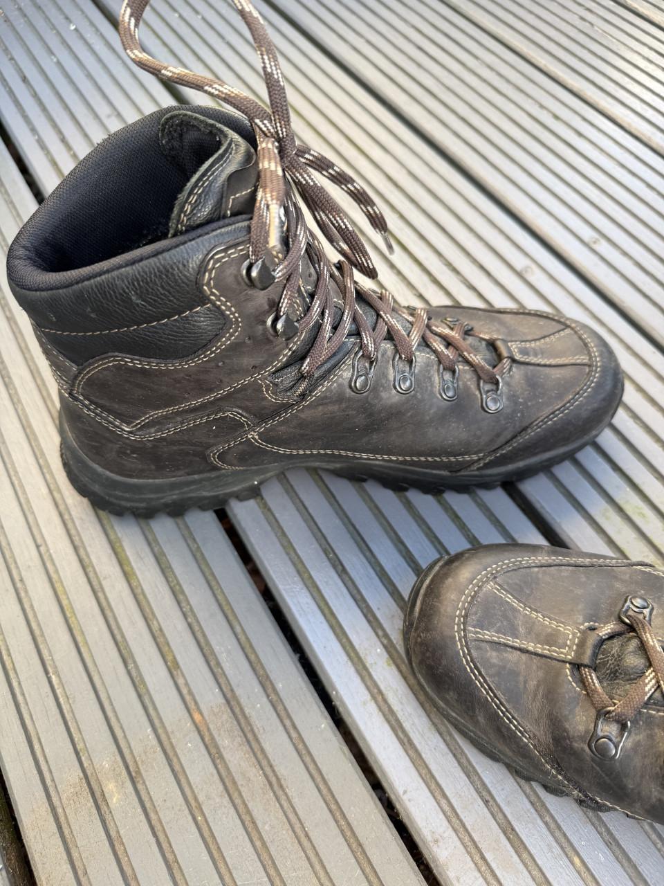Weinig gebruikte bergschoenen/wandelschoenen Meindl maat 44