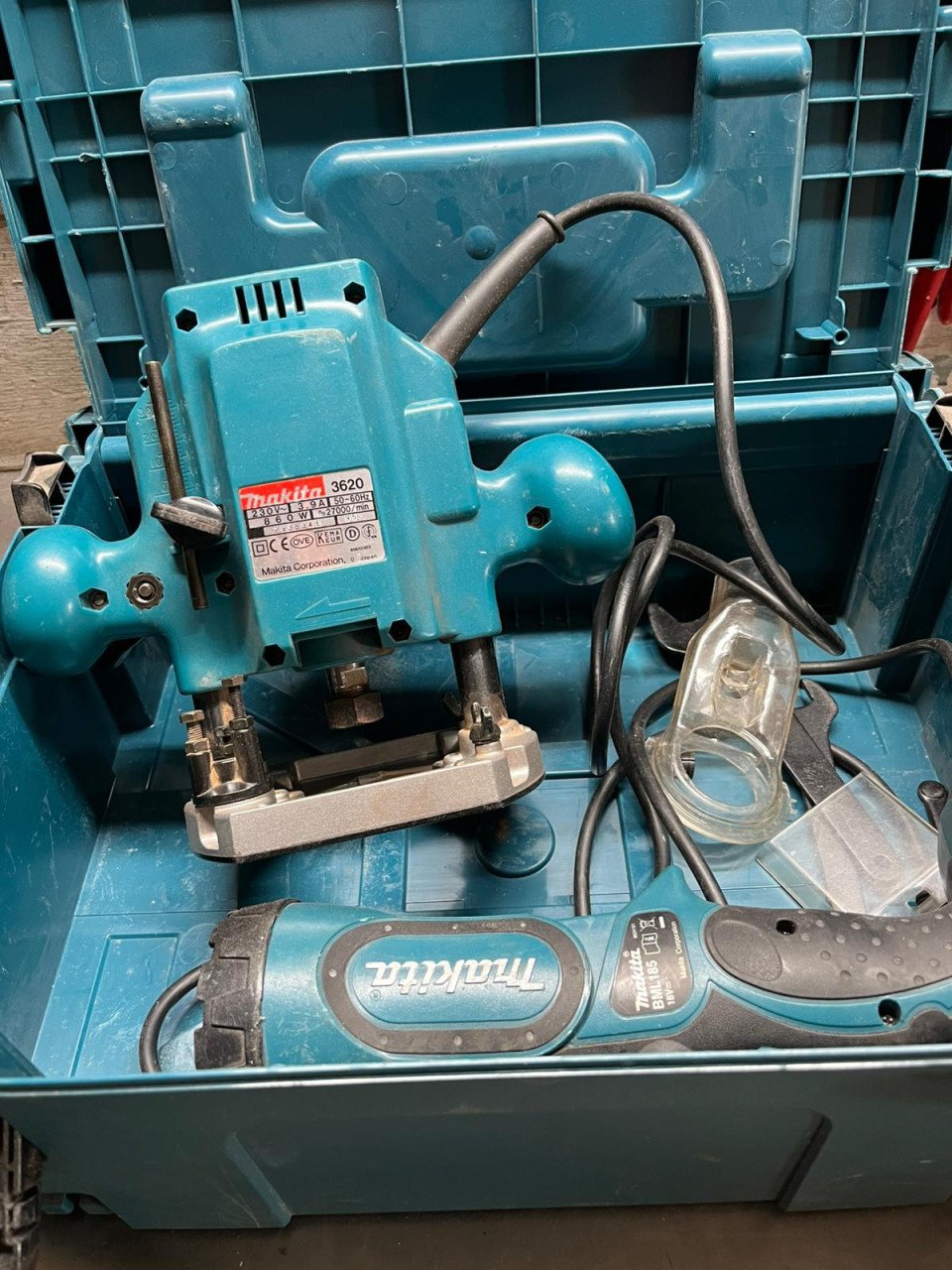 Bovenfrees Makita Schaaf Makita, Gasbrander, spijkermachine,s