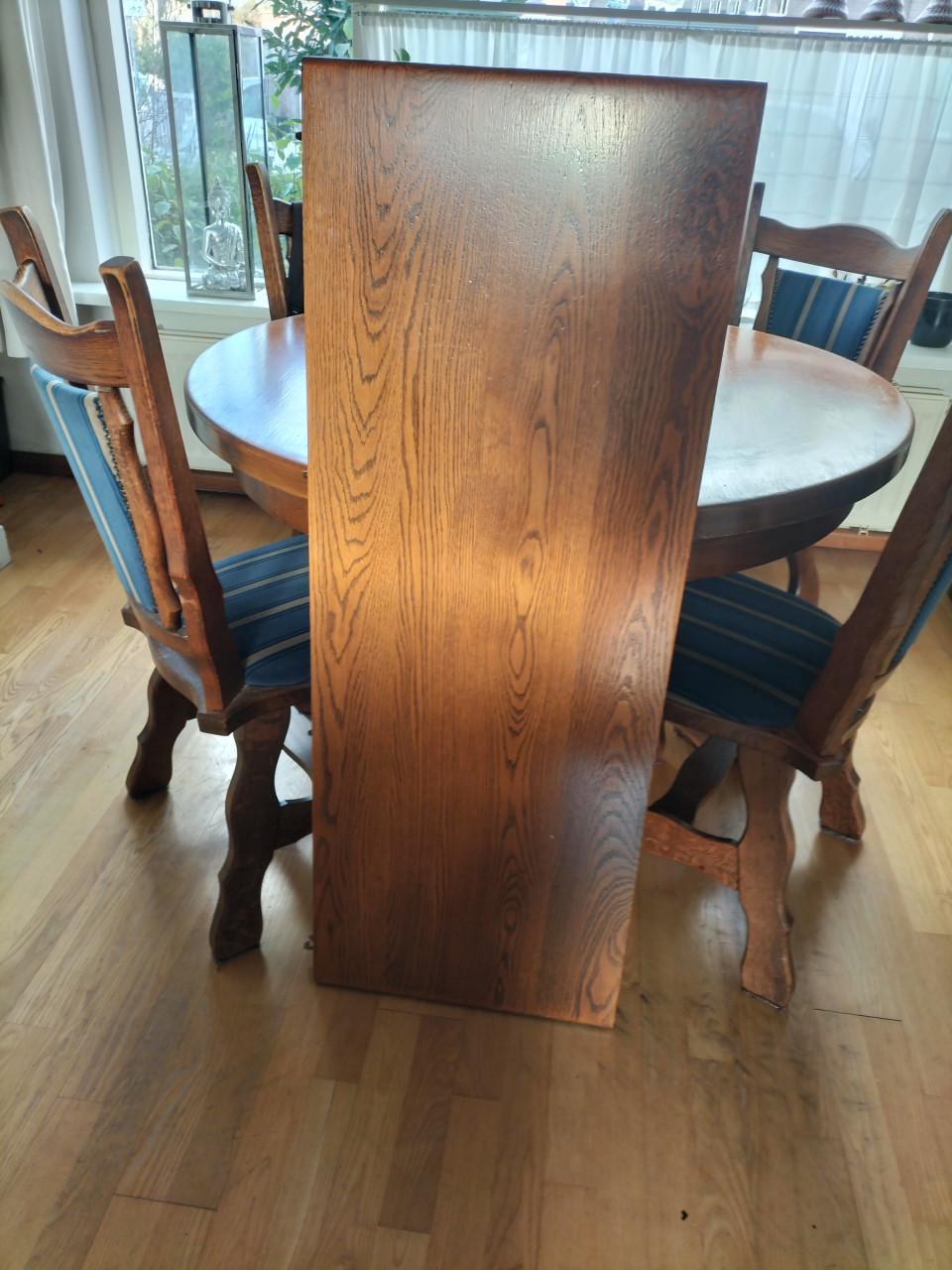 Ronde Eiken Eettafel met 4 stoelen