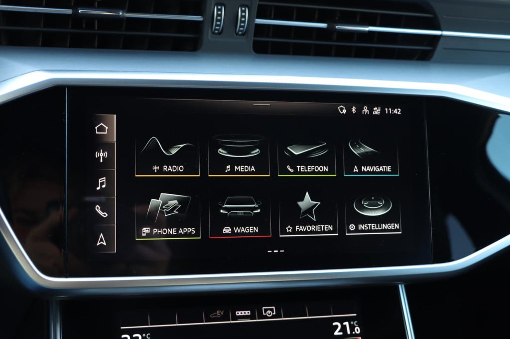 Audi A6 avant 55 tfsi e quattro s edition competition 367pk s-tr