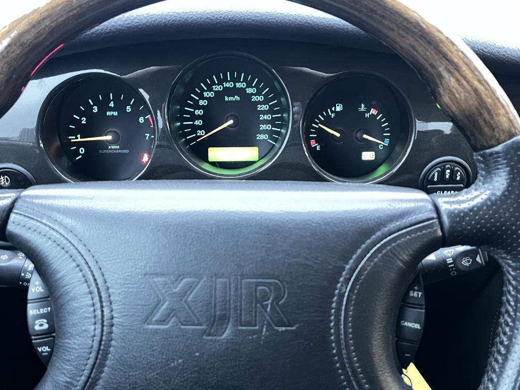 Jaguar Xj xjr 4.0 v8 supercharged | trekhaak