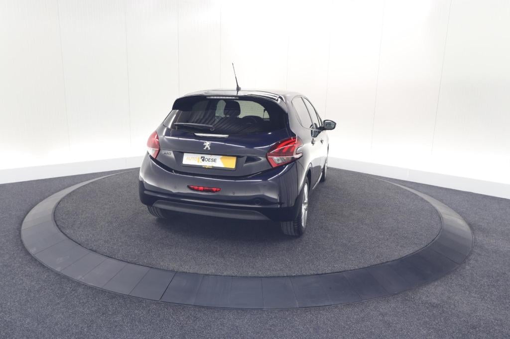 Peugeot 208 puretech 82 signature | apple carplay | parkeersensoren | navig