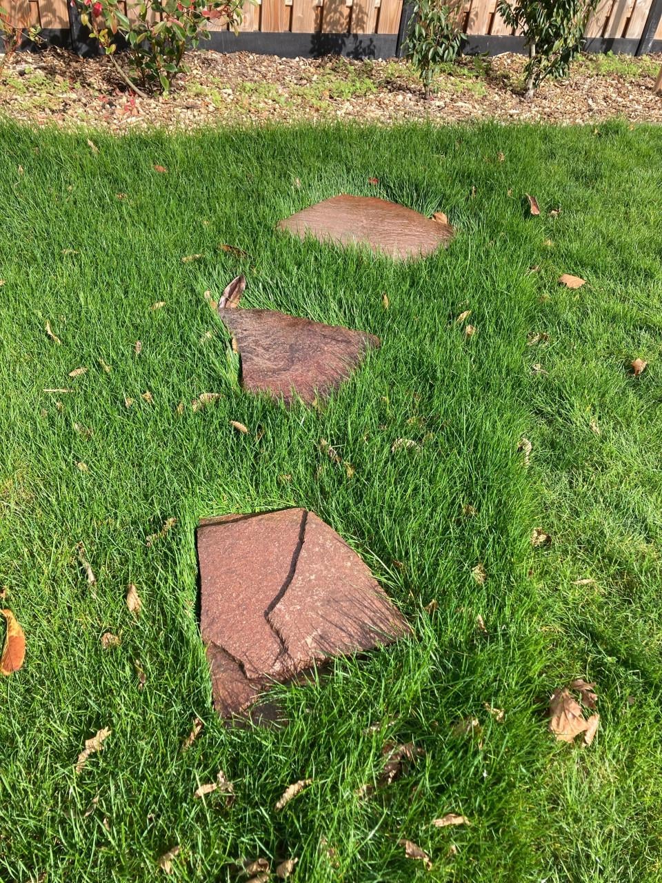 Ruilen: 12 rode Flagstones (stapstenen)