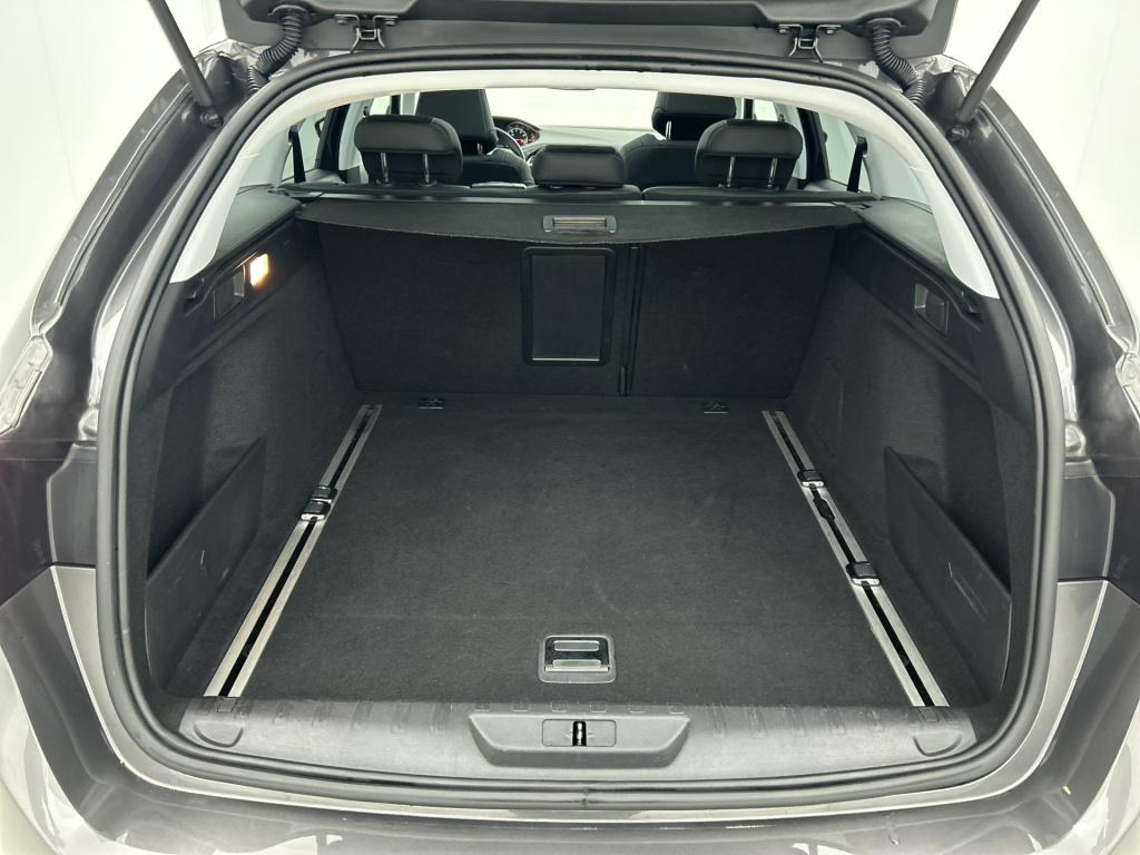 Peugeot 308 sw 130 pk tech edition | rijklaar | panoramadak | adaptive crui