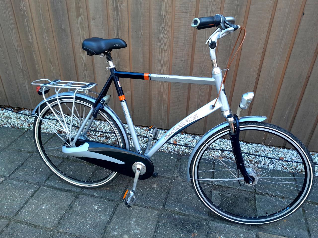 Twee hele mooie herenfietsen Gazelle & Batavus