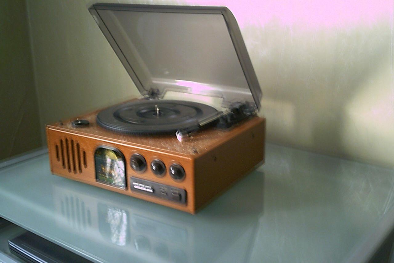 Vintage PLATENSPELER en radio