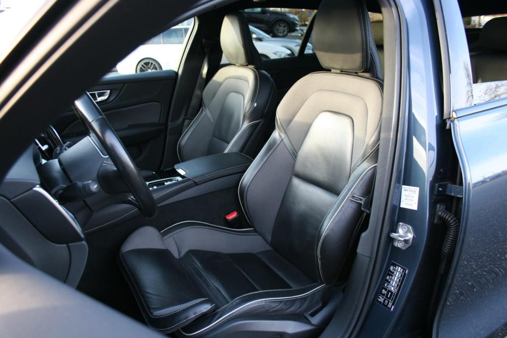 Volvo V60 2.0 t6 recharge awd r-design