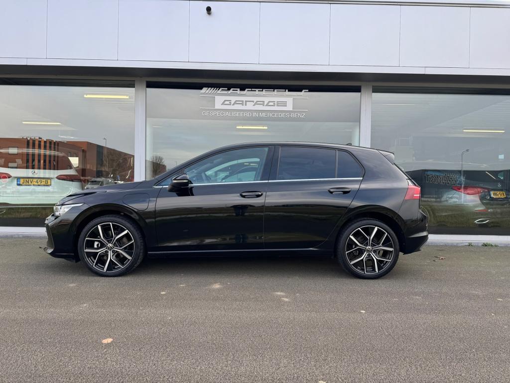 Volkswagen Golf 1.5 ehybrid 50 edition automaat , elektrische voorstoelen, 