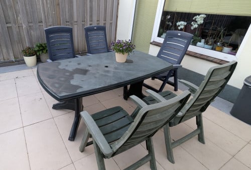 Tuintafel met 5 stoelen
