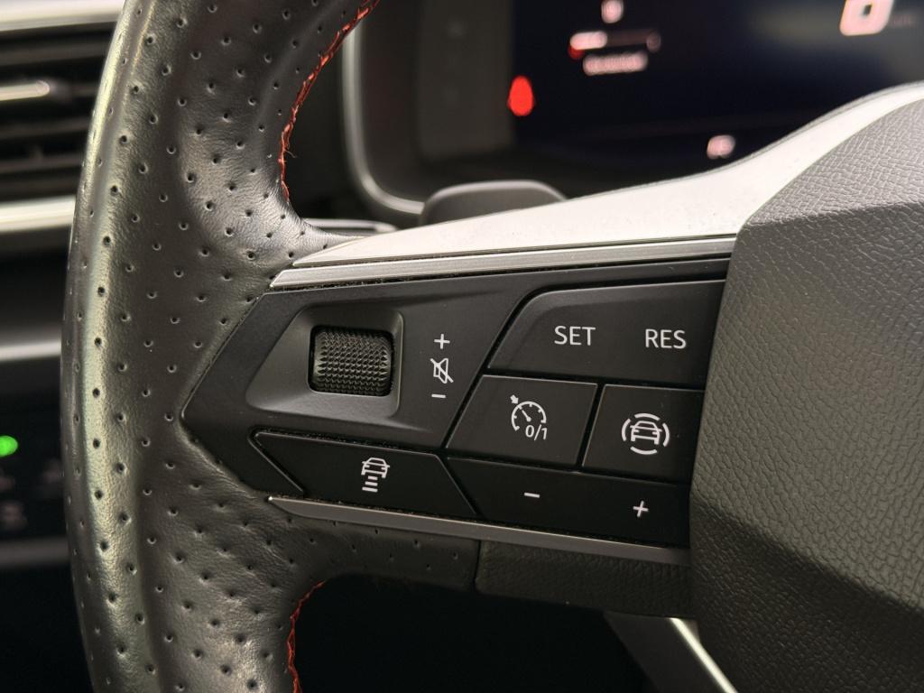 Seat Leon 1.5 etsi fr | acc | park assist | interieurverlichting | stoel/st