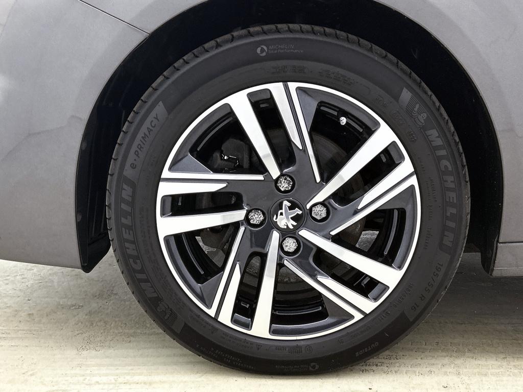 Peugeot 208 100 pk allure pack | rijklaar | keyless entry | camera | stoelv