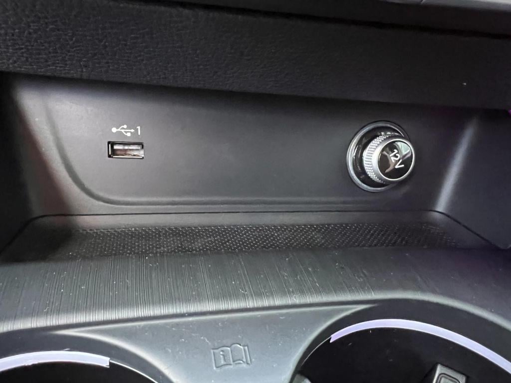 Audi A4 avant 35 tfsi m-hev sport s line black edition, standkachel, wegkla