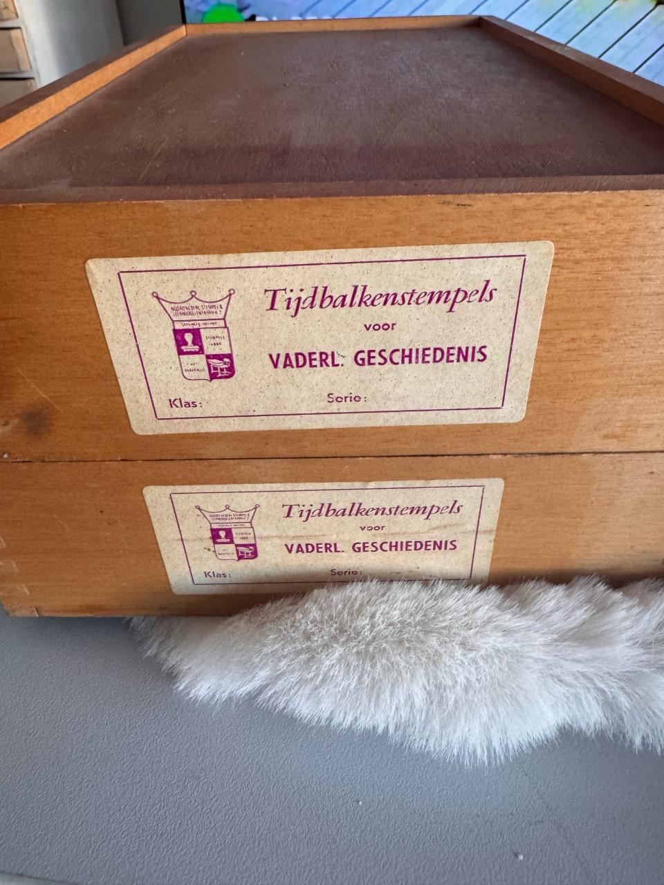 Vintage tijdbalkenstempels vaderlandse geschiedenis