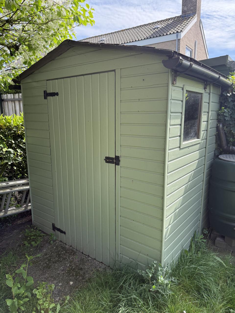 🌿 Tuinhuis te koop – incl. regenton