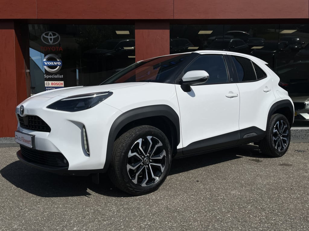Toyota Yaris Cross 1.5 hybrid dynamic | camera | acc | carplay | keyless