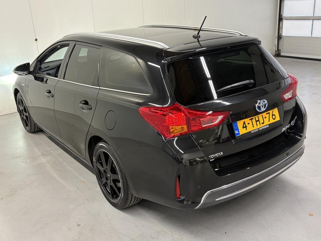Toyota Auris touring sports 1.8 hybrid lease+