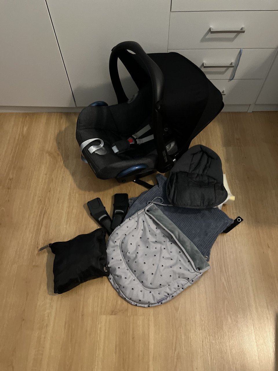 Maxi Cosi Zelia kinderwagen + reiswieg 2 in 1 + Cabriofix compleet set