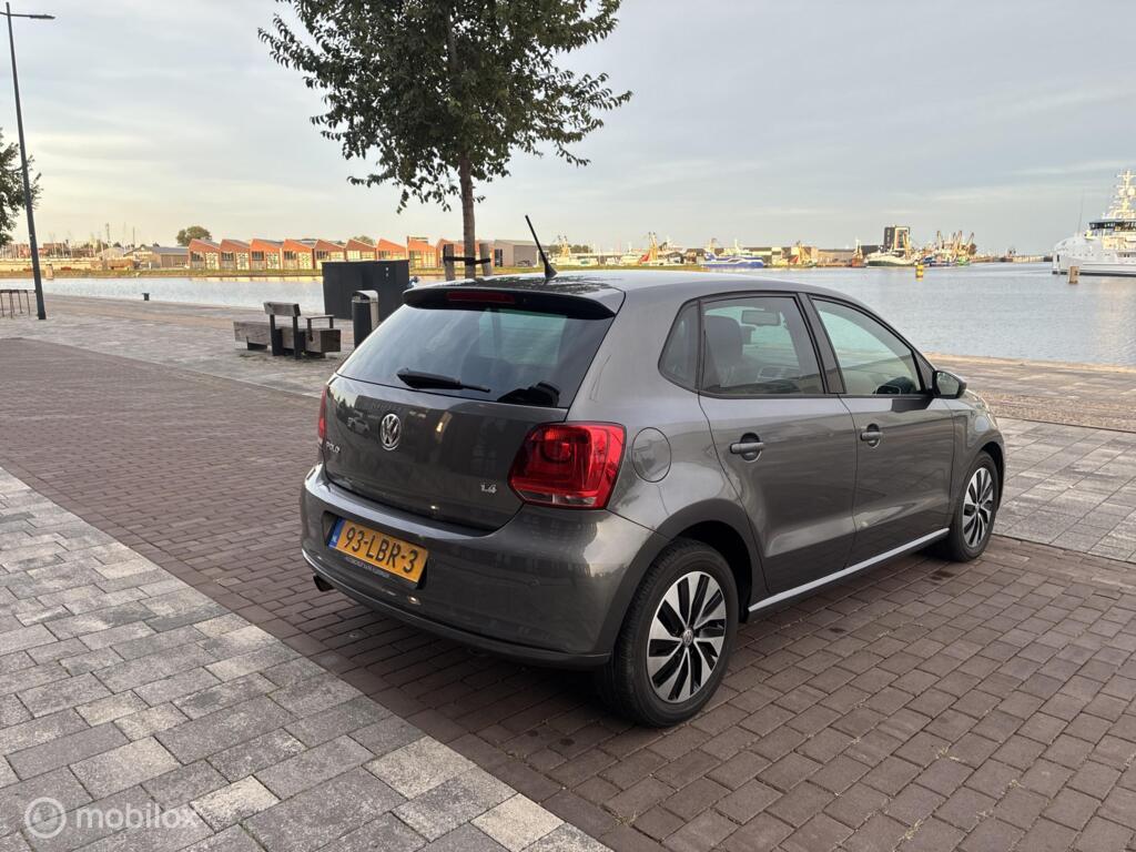 Volkswagen Polo 1.4 16V Highline Airco Automaat km146.061 Nap 5Deurs BJ2010