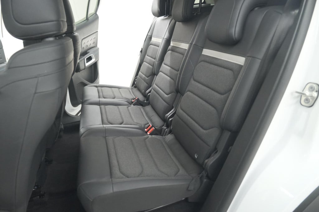 Citroen C5 Aircross 1.2 hybrid 136 e-dcs7 plus | camera | navigatie | parke
