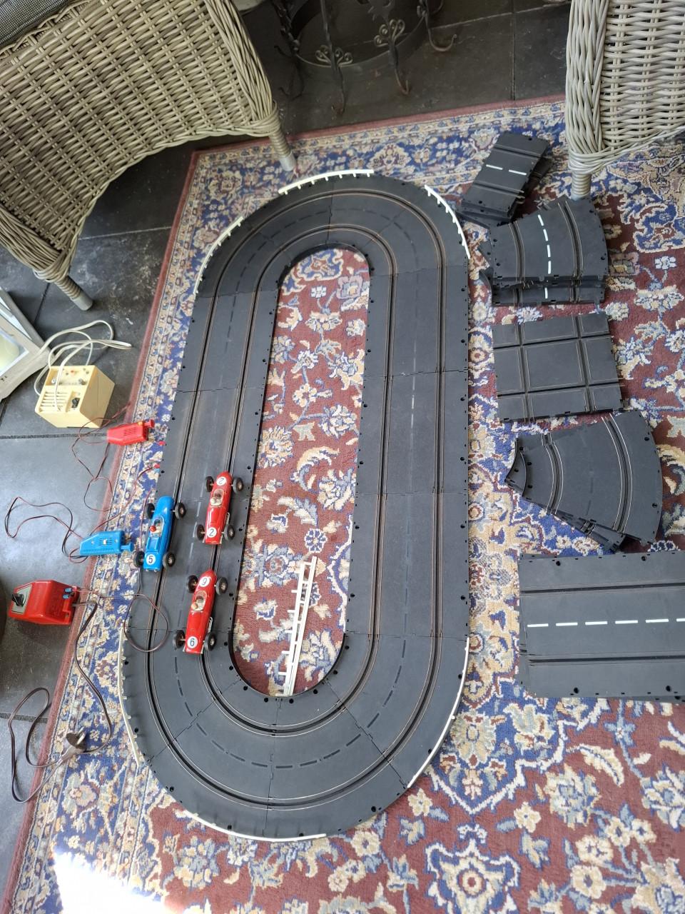 Te koop: Carrera racebaan uit de jaren zestig.