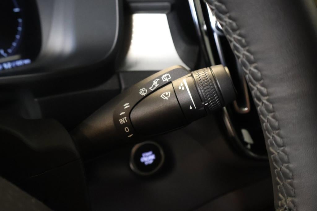 Volvo XC40 |1.5 t4 plug-in hybrid essential bright |nl auto|elektrische||st