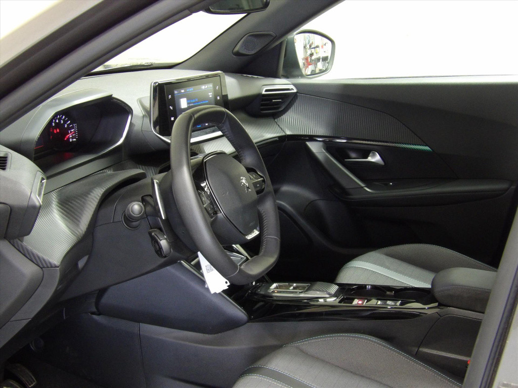 Peugeot 2008 1.2 puretech 130pk allure