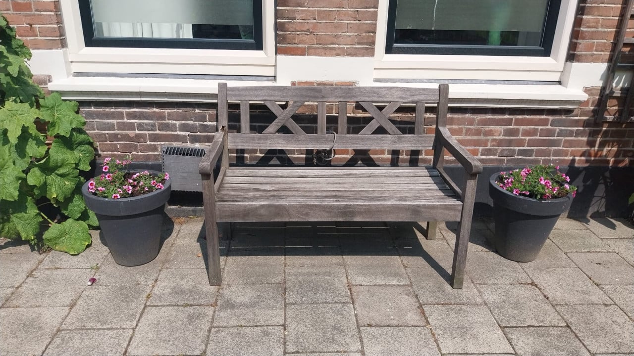 Gratis af te halen: houten tuinbank