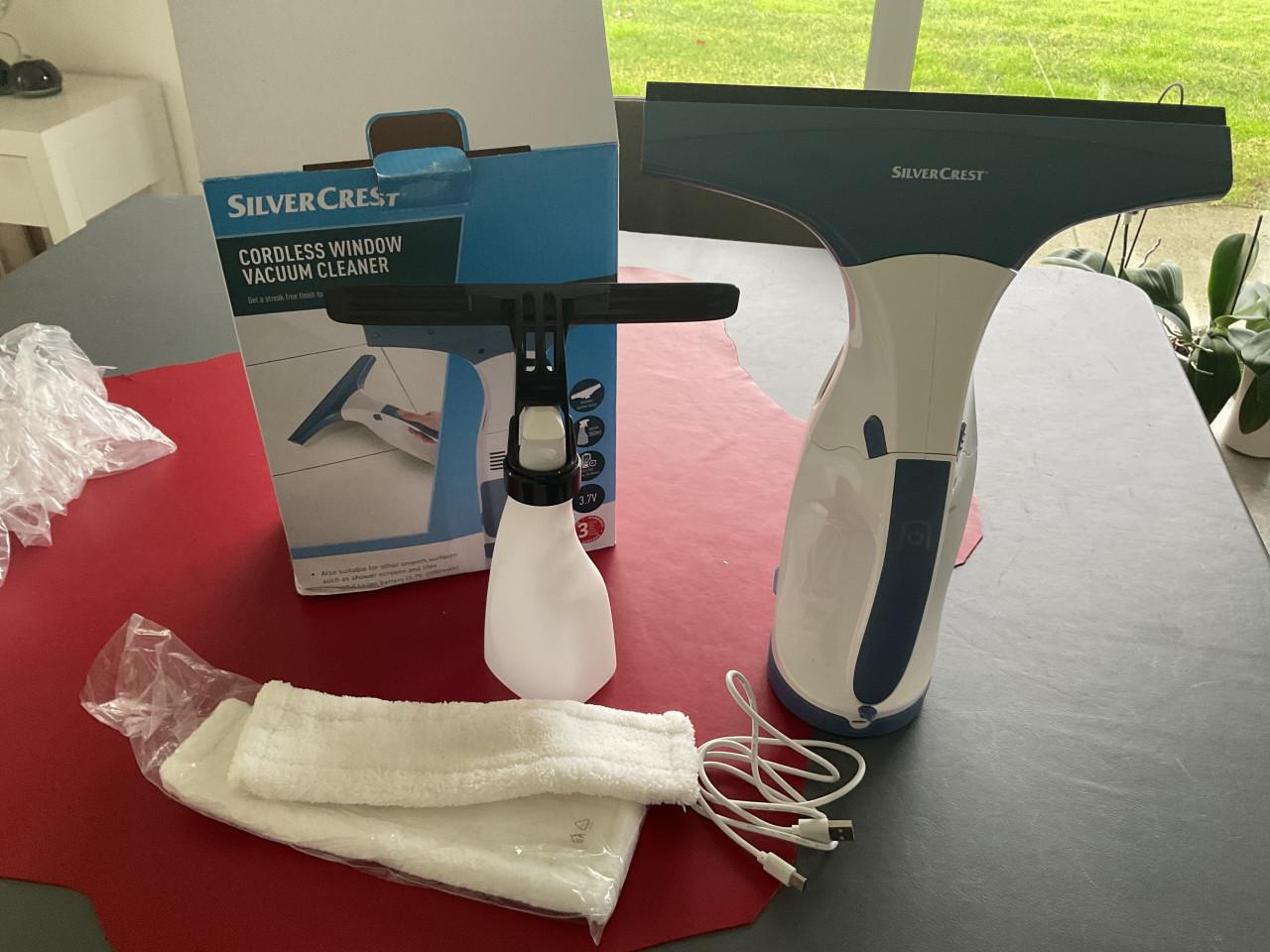 Huishoudhulp Raamwisser