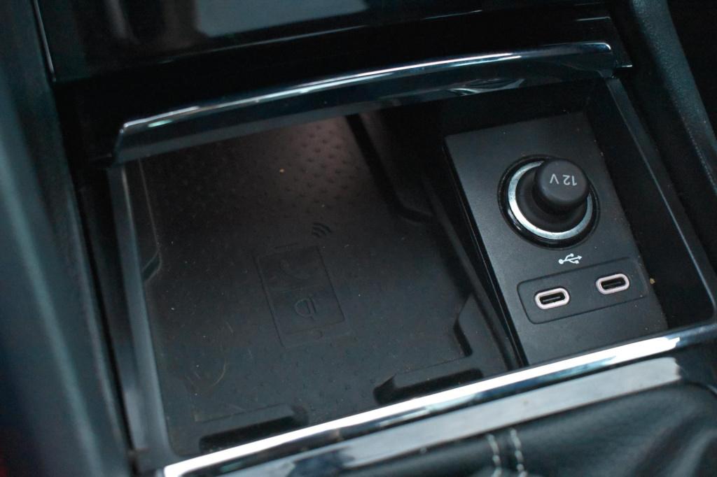 Skoda Karoq 1.5 tsi act sportline mj21 | trekhaak | pano | apple carplay | 