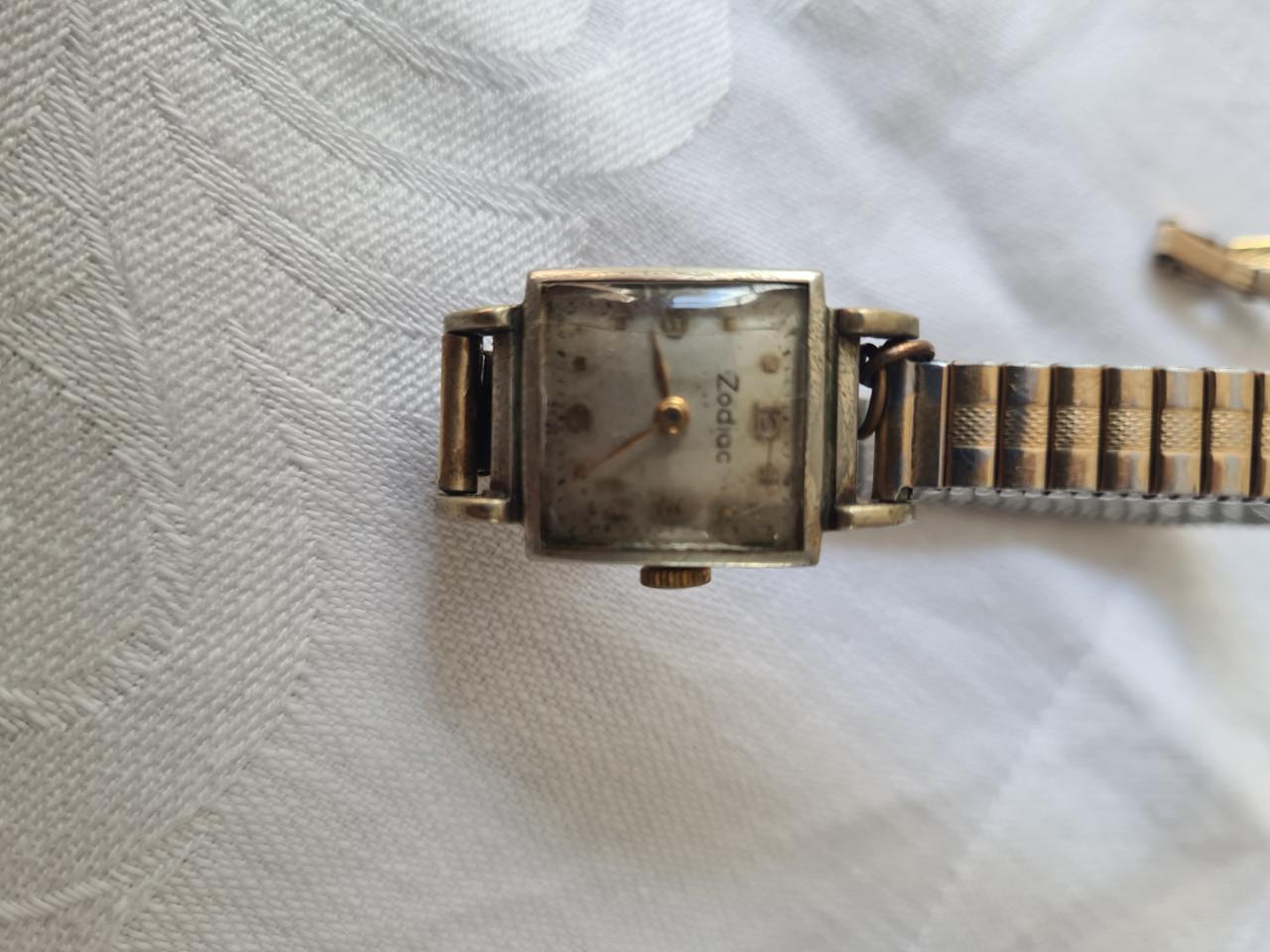 Oude Dames horloges