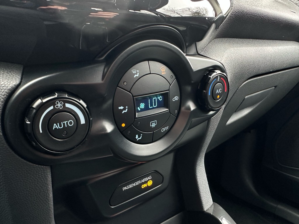 Ford Ecosport 1.0 ecob. titanium // nieuwe distributieriem //