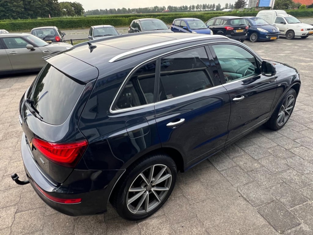 Audi Q5 2.0 tfsi quattro s edition, panoramadak, trekhaak enz...