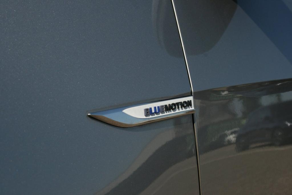 Volkswagen Golf 1.0 tsi business edition connected / navi / camera / led