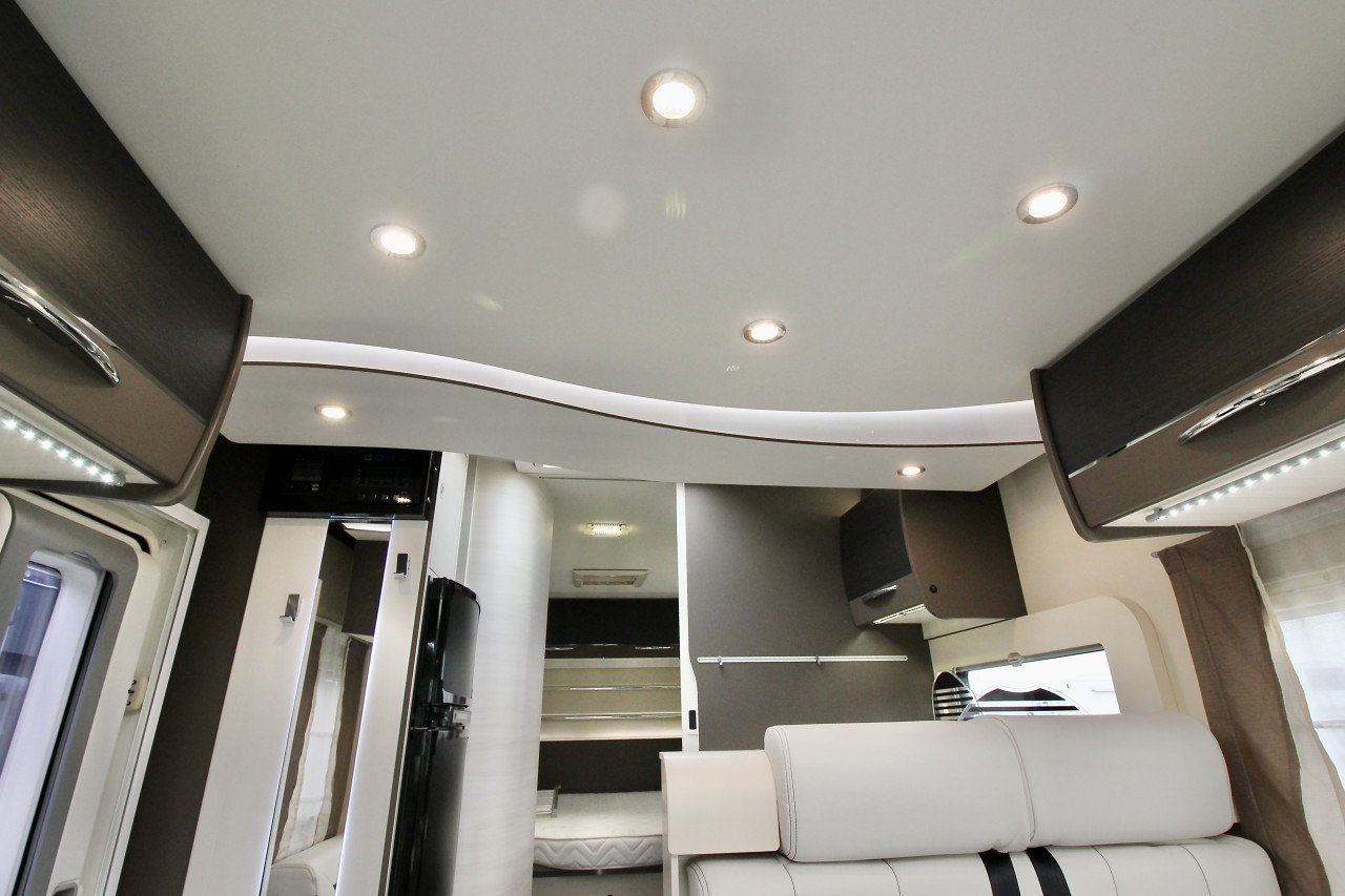Chausson Welcome 718EB (Queensbed + Hefbed, 36000KM, Als Nieuw)