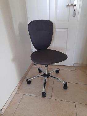 Bureaustoel (in goede nette staat)