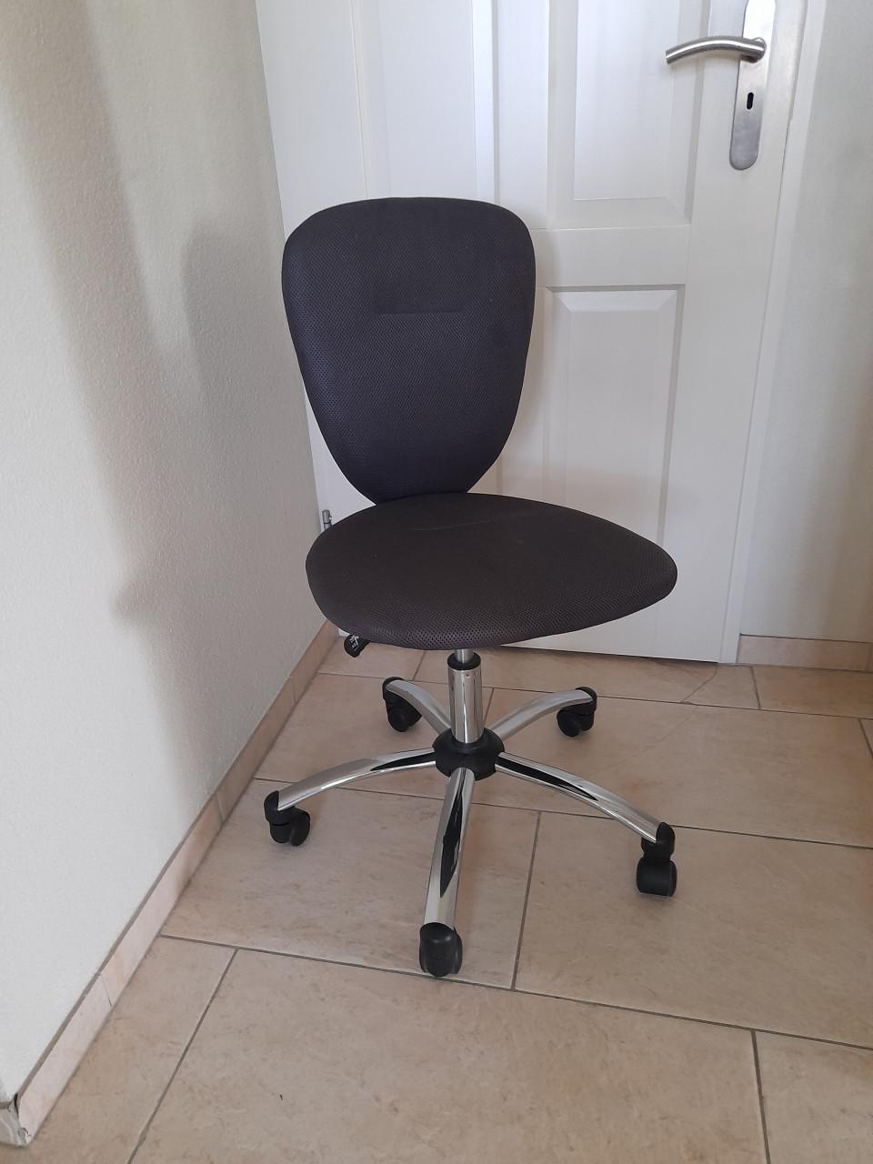 Bureaustoel (in goede nette staat)