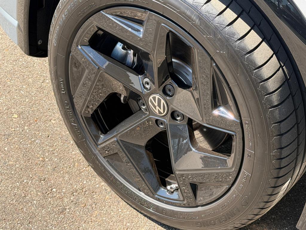 Volkswagen Tiguan 1.5 ehybrid r-line | black line | 360 camera | trekhaak |