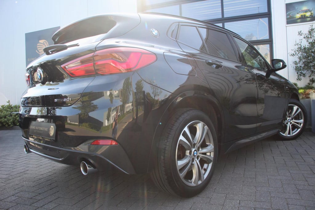 BMW X2 sdrive20i m-sport automaat. - led - elek kofferklep - headup - navi 