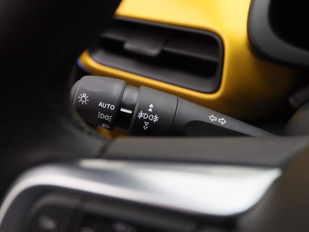 Jeep Avenger 1st edition 54 kwh | full option | navigatie | climate control