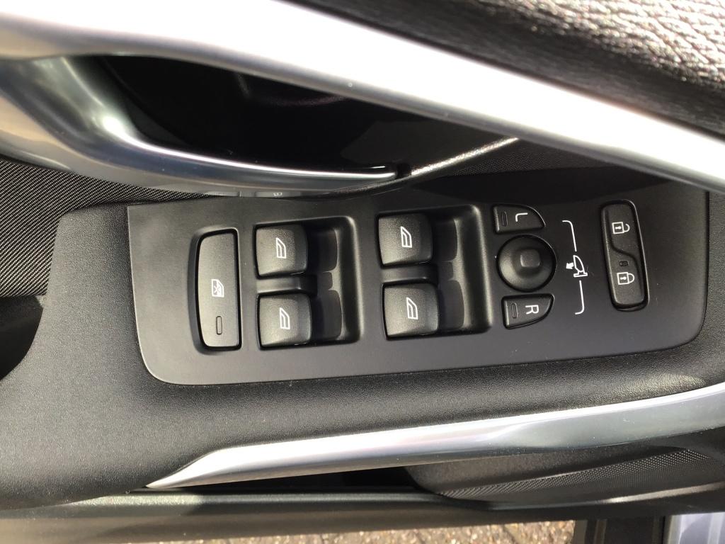 Volvo V40 cross country 2.0 t3 nordic+