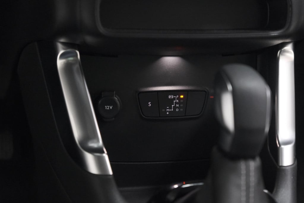Citroen C3 Aircross puretech 130 eat6 max | parkeersensoren | stoelverwarmi