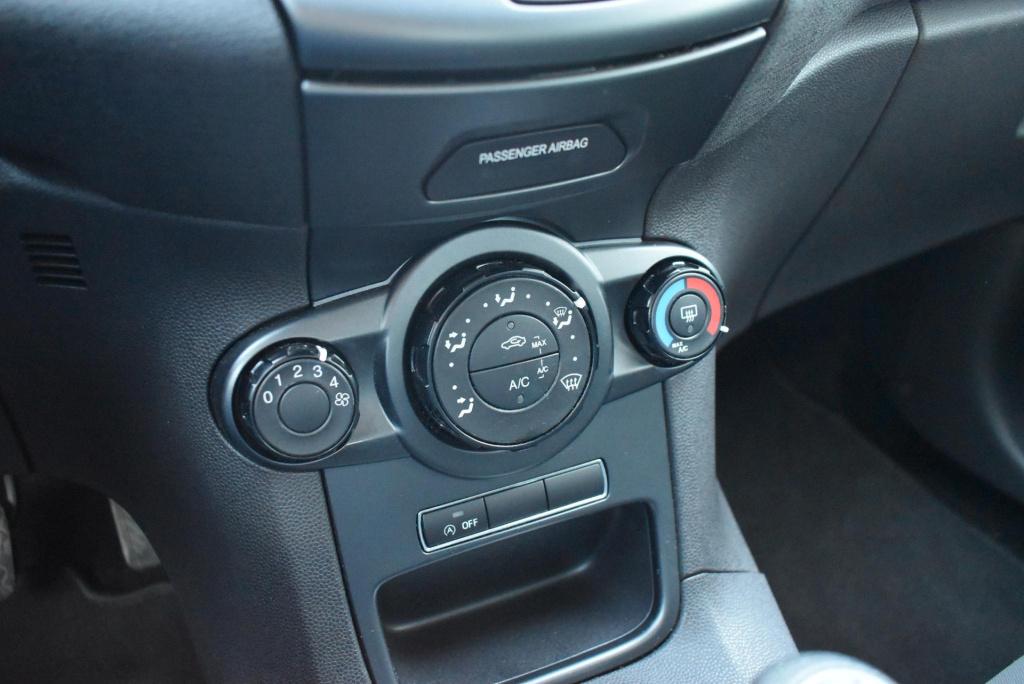 Ford Fiesta 1.0 style | incl. nieuwe distrtibutieriem | airco | cruise cont