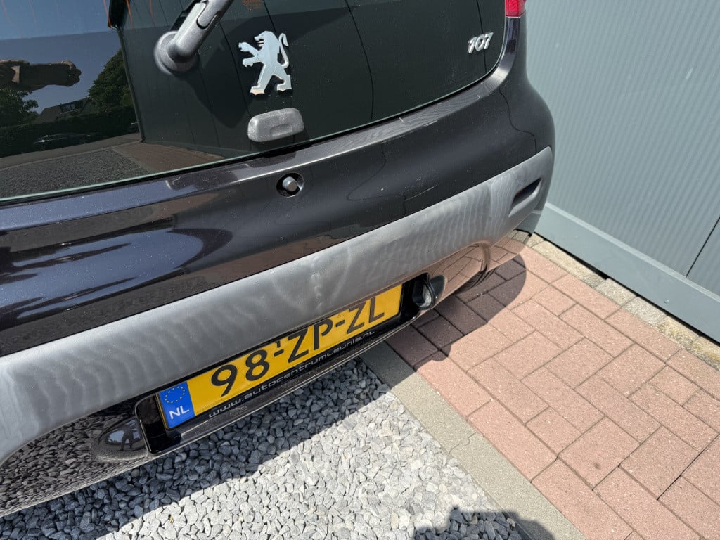 Peugeot 107 1.0-12v xs airco 3-drs