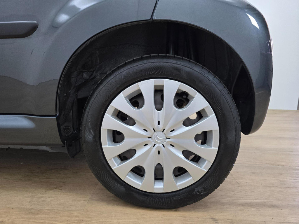 Citroen C1 occasion 1.0 attraction met airco en 5 deurs uitvoering | tweede