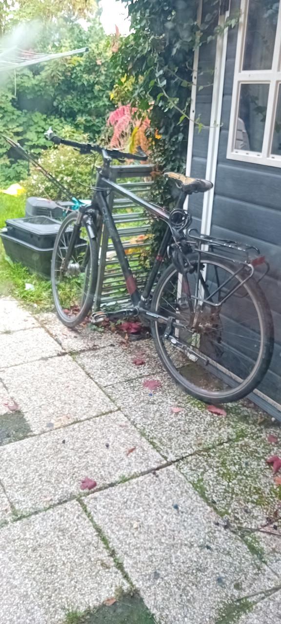 Cube Fiets (gratis)
