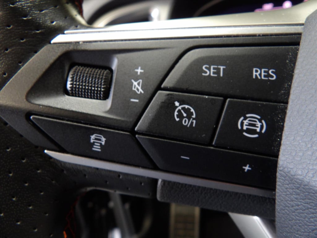 Seat Ateca 1.5 ecotsi 150pk dsg-7 fr business intense